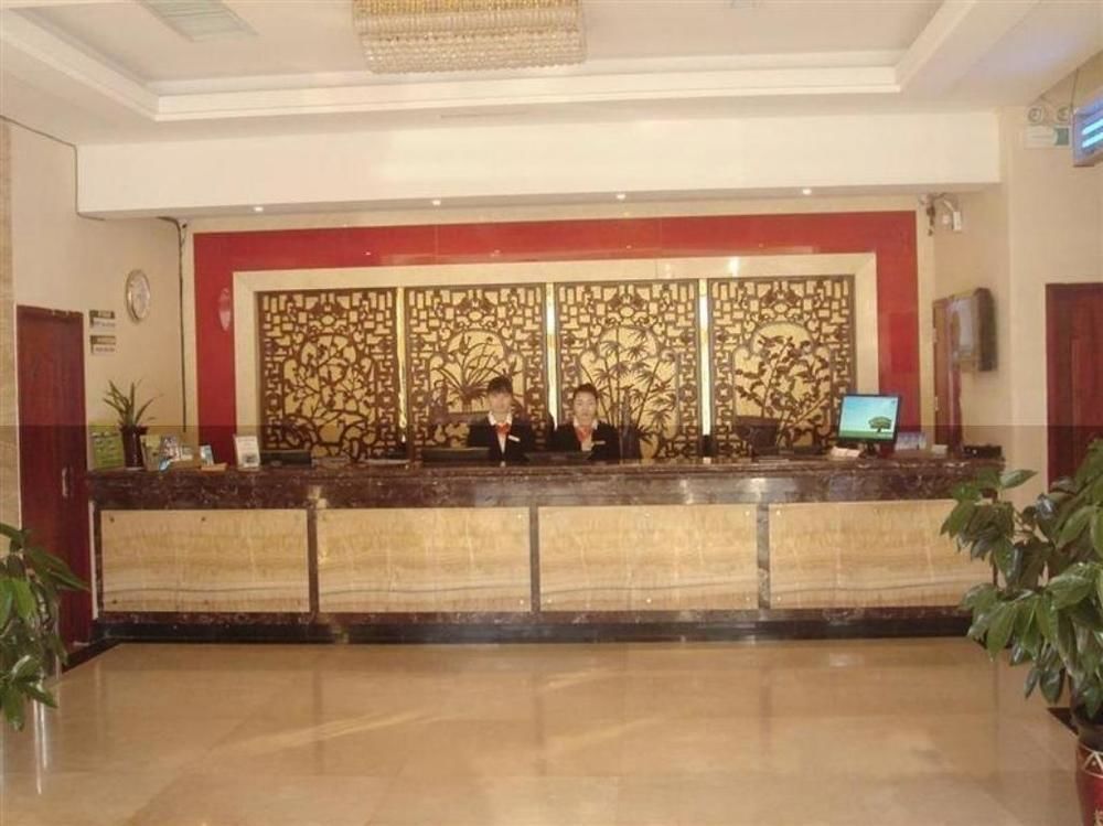 Greentree Inn- Linyi Bus Station Branch المظهر الخارجي الصورة