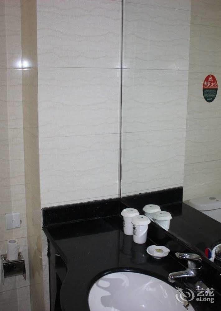 Greentree Inn- Linyi Bus Station Branch المظهر الخارجي الصورة